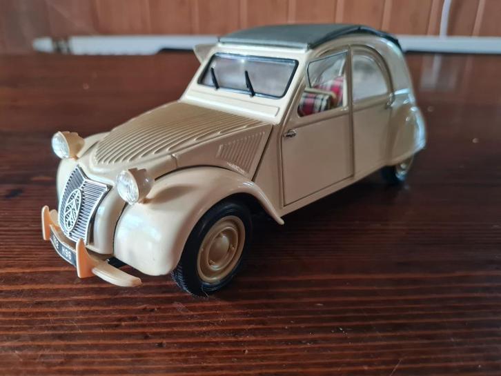 1:18 Citroën 2CV uit 1952 Solido, Hobby en Vrije tijd, Modelauto's | 1:18, Zo goed als nieuw, Ophalen of Verzenden
