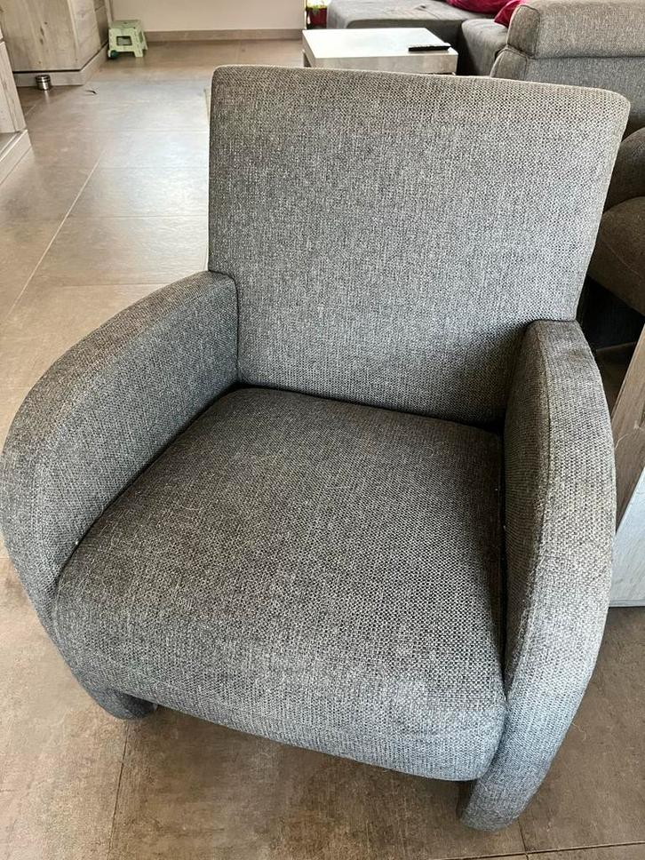 T.e.a.b 6 Grijze stoffen eetkamer stoelen (62 cm breed), Huis en Inrichting, Stoelen, Gebruikt, Stof, Grijs, Ophalen