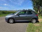 Peugeot 206 + 1.1 XR|nieuw apk|nette staat, Voorwielaandrijving, Stof, Gebruikt, Zwart