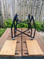 Grill guru large onderstel met zijplankjes, Tuin en Terras, Ophalen, Zo goed als nieuw