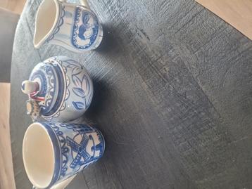 Blond Amsterdam delfst blond beschikbaar voor biedingen