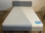 Compleet Ikea bed, type Slattum, 140x200cm., licht grijs, Huis en Inrichting, Slaapkamer | Bedden, Grijs, Stof, 140 cm, Zo goed als nieuw