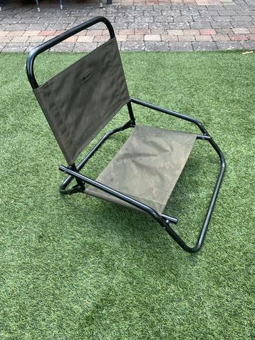 Visstoel beschikbaar voor biedingen
