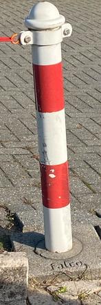 Afzetpalen anti parkeerpaal roodwit paal bermpaal, Tuin en Terras, Ophalen of Verzenden, Zo goed als nieuw, Minder dan 180 cm