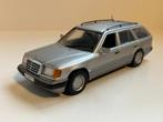 Mercedes 300TD Combi  grijs  w124   1:43 Minichamp, Ophalen of Verzenden, Zo goed als nieuw, Auto, MiniChamps