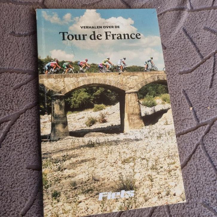 Verhalen over de Tour de France - Fietsboek, Boeken, Sportboeken, Gelezen, Ophalen of Verzenden