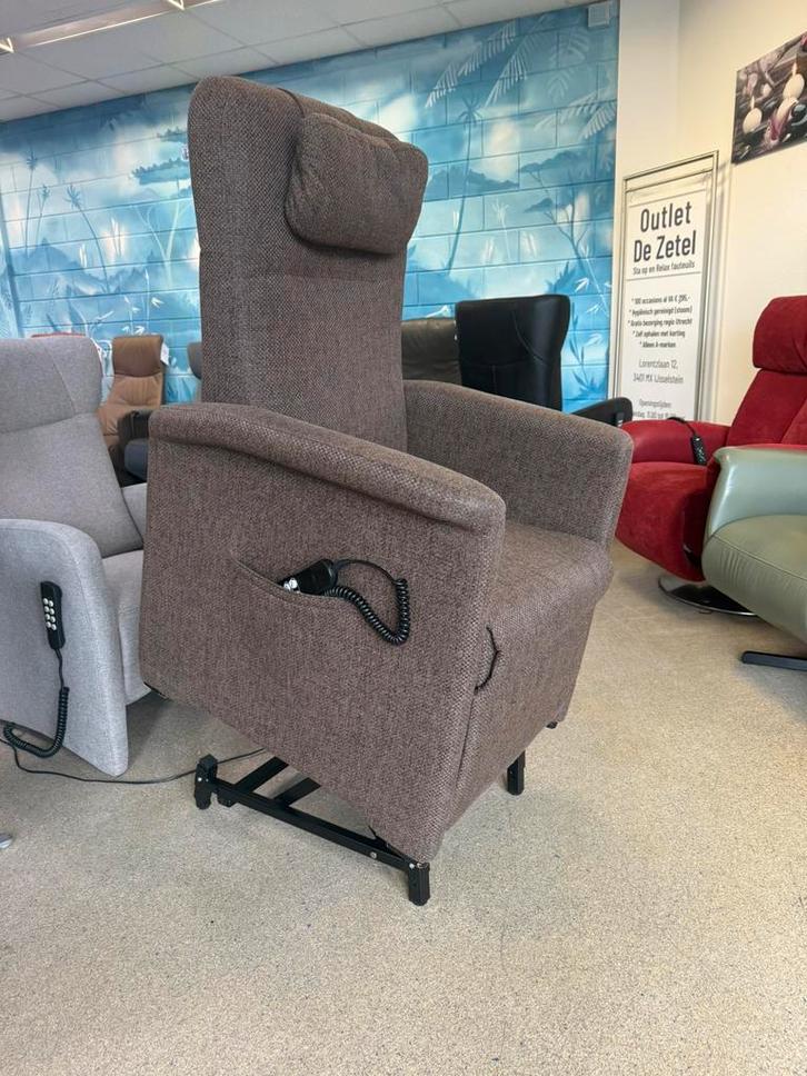 Sta op stoel relax fauteuil bezorgd en garantie, Huis en Inrichting, Fauteuils, Zo goed als nieuw, Stof, Verzenden