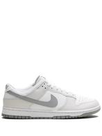 Nike Dunk low ‘Summit White Light Smoke Grey’, Nike, Nieuw, Ophalen of Verzenden, Sneakers of Gympen