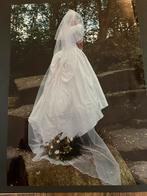 Mooie trouwjurk met pofmouwen, Kleding | Dames, Trouwkleding en Trouwaccessoires, Ophalen of Verzenden, Zo goed als nieuw, Wit