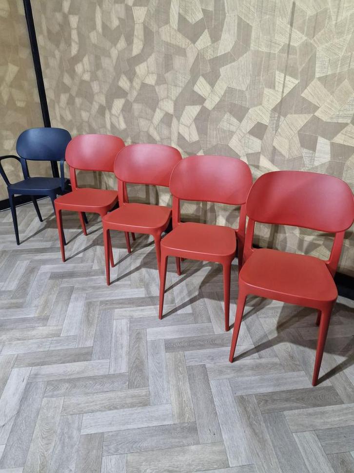 5X Amy Chair By Valerio Sommella, Huis en Inrichting, Stoelen, Zo goed als nieuw, Vijf, Zes of meer stoelen, Rood, Ophalen of Verzenden