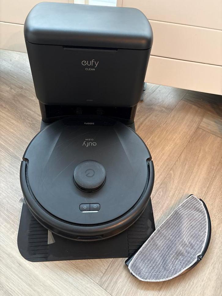 Eufy Robotstofzuiger 5000pa met zelf-leeg functie, Witgoed en Apparatuur, Stofzuigers, Gebruikt, Robotstofzuiger, Minder dan 1200 watt