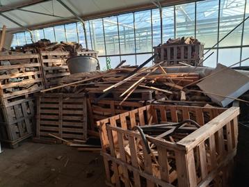 Kachel hout beschikbaar voor biedingen
