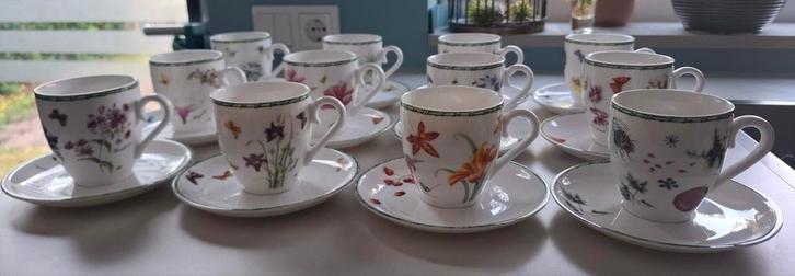 Janneke Brinkman servies, 12 kop/schotels, compleet en nieuw, Huis en Inrichting, Keuken | Servies, Nieuw, Kop(pen) en/of Schotel(s)