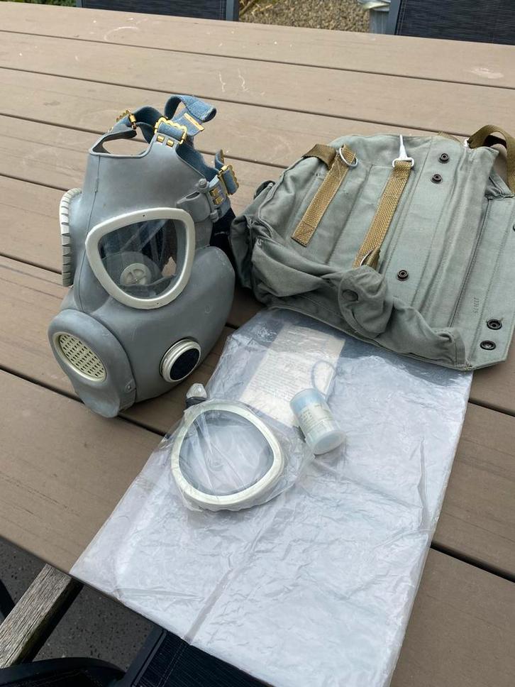 Pools gasmasker, Verzamelen, Militaria | Algemeen, Landmacht, Overige typen, Overige gebieden, Ophalen of Verzenden