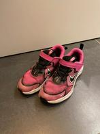 roze Nike Cosmic Runner sneakers maat 35, Kinderen en Baby's, Kinderkleding | Schoenen en Sokken, Ophalen, Gebruikt, Meisje, Sportschoenen