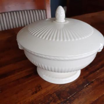 Wedgwood EDME  Dekschaal Ø 18 cm in perfecte staat beschikbaar voor biedingen