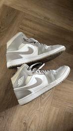 Nike high dunk, Nike, Ophalen of Verzenden, Sneakers of Gympen, Zo goed als nieuw