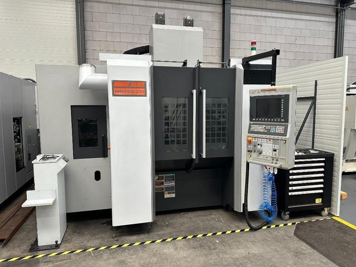 5-assig bewerkingscentrum Mori Seiki NMV5000 DCG, Doe-het-zelf en Verbouw, Draaibanken, Gebruikt, Freesbank, 500 tot 1000 mm, Computergestuurd (Cnc)