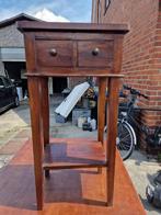 Houten bijzettafeltje met 2 lades – klassiek en stevig, Ophalen, Minder dan 55 cm, Gebruikt, Rechthoekig