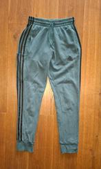 Adidas trainingsbroek, Kinderen en Baby's, Kinderkleding | Maat 176, Broek, Adidas, Jongen of Meisje, Ophalen of Verzenden