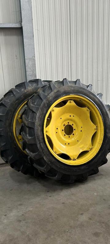 13.6 - 36 Michelin banden op 8 gaats velgen  beschikbaar voor biedingen