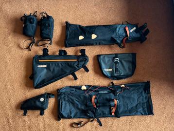 Bikepacking Ortlieb Tassenset - Te Huur beschikbaar voor biedingen