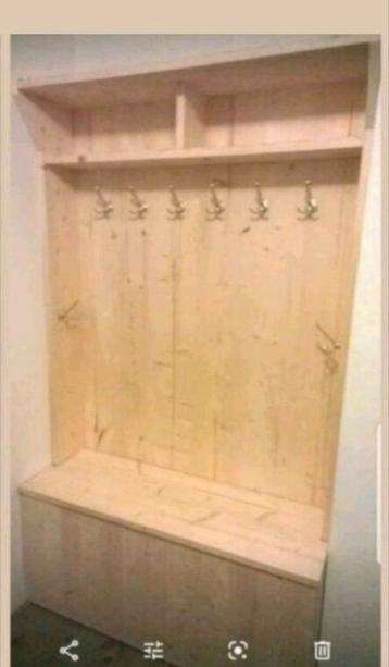 STEIGERHOUTEN GARDEROBEKASTEN. beschikbaar voor biedingen