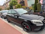 Mercedes-Benz A-Klasse A180 1.6 Blue Efficiency 2013 Zwart, Auto's, Voorwielaandrijving, 65 €/maand, 4 cilinders, Leder en Stof