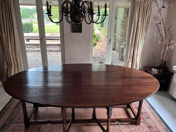 Klassieke ovale tafel - Engelse stijl. Zeer mooi! beschikbaar voor biedingen