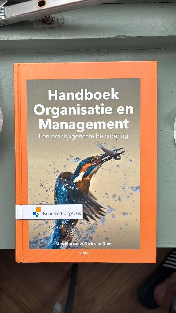 Handboek Organisatie en Management. Een praktijkgerichte ben, Boeken, Studieboeken en Cursussen, Zo goed als nieuw, HBO, Alpha