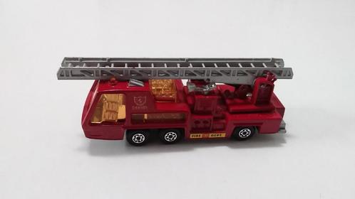 Matchbox Super kings K-9 Fire Tender, Hobby en Vrije tijd, Modelauto's | Overige schalen, Zo goed als nieuw, Bus of Vrachtwagen