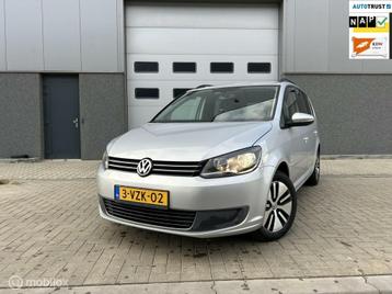 Volkswagen Touran 1.6 TDI Comfort/APK/DSG/GRIJS KENTEKEN/ beschikbaar voor biedingen
