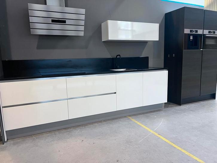 Prachtige Hacker Systemat keuken met Bosch apparatuur., Huis en Inrichting, Keuken | Complete keukens, Zo goed als nieuw, Dubbelwandige keuken