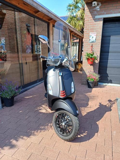 Piaggio Vespa Sprint 2022  643Km, Fietsen en Brommers, Scooters | Vespa, Zo goed als nieuw, Vespa S, Maximaal 45 km/u, Benzine