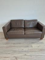 Mooie bruine leren bank - Tweepersoons, Huis en Inrichting, Banken | Bankstellen, Ophalen, Gebruikt, 150 tot 200 cm, Tweepersoons