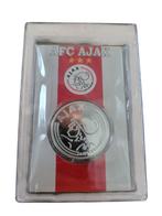 Ajax Amsterdam penning in blister en cassette, Ophalen of Verzenden, Overige materialen, Nederland