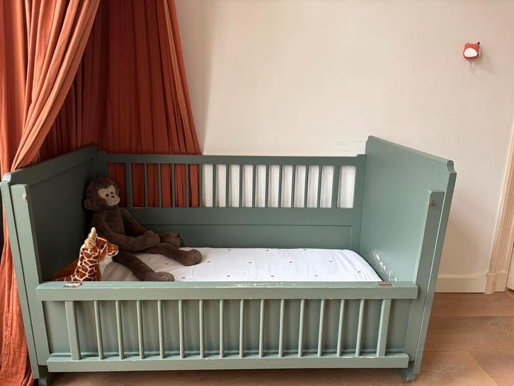Brocante kinderbed, Kinderen en Baby's, Babywiegjes en Ledikanten, Gebruikt, Ledikant, Ophalen