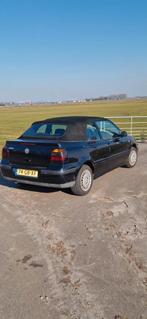Volkswagen Golf 1.8 Cabriolet 55KW 2000 Blauw, Auto's, 74 pk, 4 cilinders, Cabriolet, Origineel Nederlands