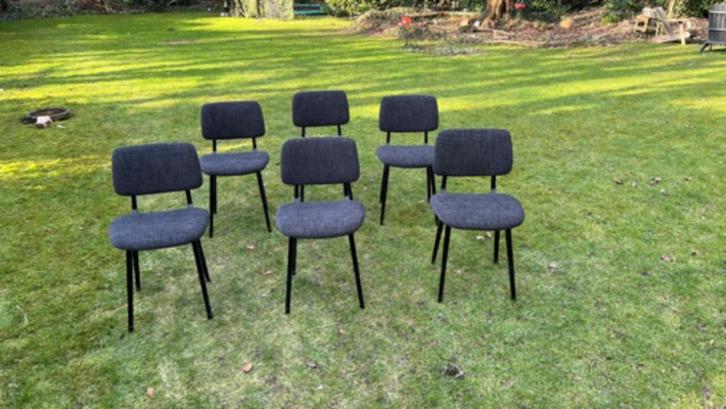 Eetstoelen van FRISO KRAMER naar wens gestoffeerd, Huis en Inrichting, Stoelen, Zo goed als nieuw, Eén, Stof, Ophalen