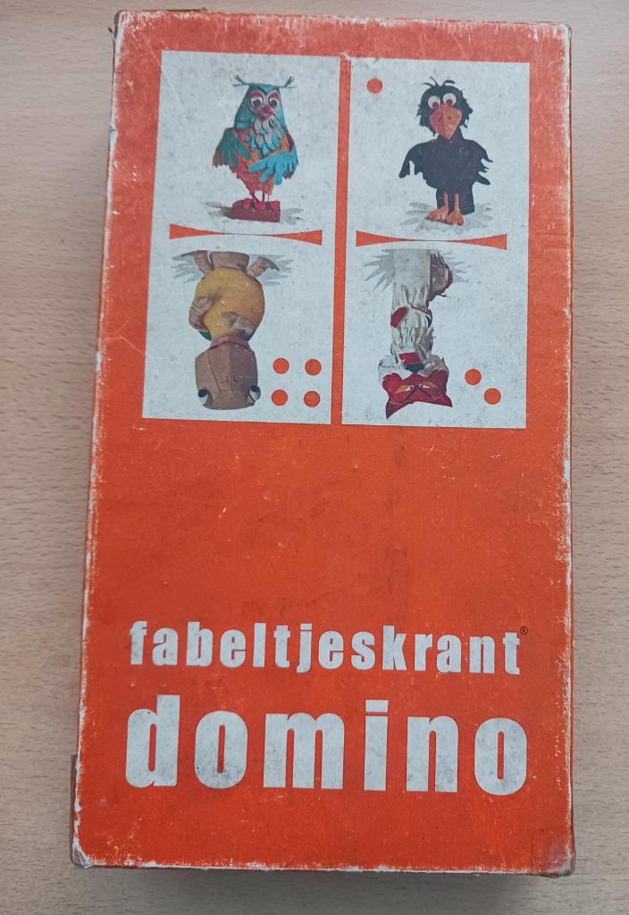 Fabeltjeskrant domino, Verzamelen, Film en Tv, Gebruikt, Tv, Overige typen, Ophalen of Verzenden
