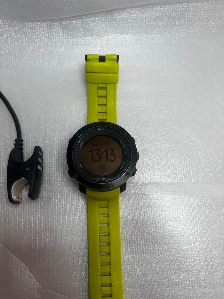 Suunto Ambit3 Vertical Sporthorloge, Sieraden, Tassen en Uiterlijk, Sporthorloges, Gebruikt, Geel, Afstand, GPS, Hoogte, Kompas