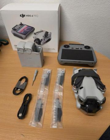 DJI Mini 4 Pro Standard Combo - Nieuw! beschikbaar voor biedingen