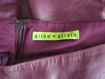 ALICE + OLIVIA mini rok leer paars maat 38   beschikbaar voor biedingen