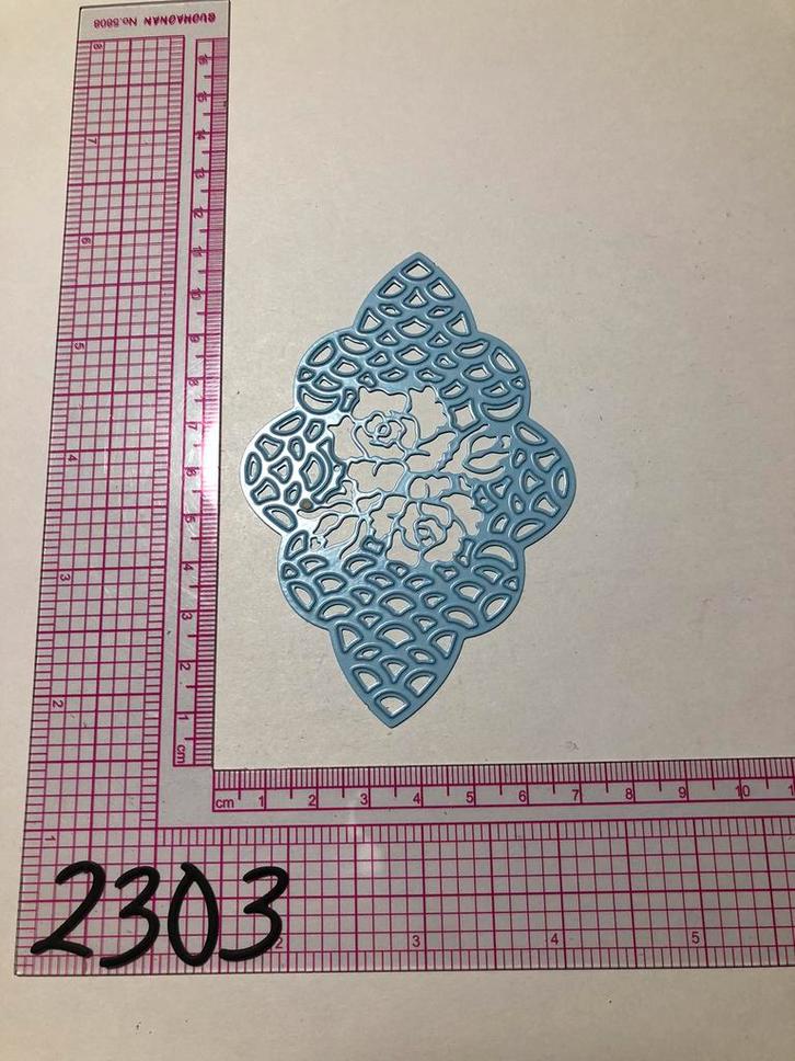 Snijmallen deel 2, Hobby en Vrije tijd, Kaarten | Zelf maken, Zo goed als nieuw, Pons of Mal, Overige thema's, Ophalen of Verzenden