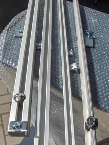 Aluminium gordijnrails   beschikbaar voor biedingen