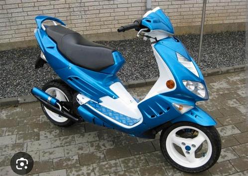 Gezocht 2 takt scooter ruilen Rubberboot + Suzuki 6pk 4 Takt, Fietsen en Brommers, Scooters | Peugeot, Zo goed als nieuw, Speedfight