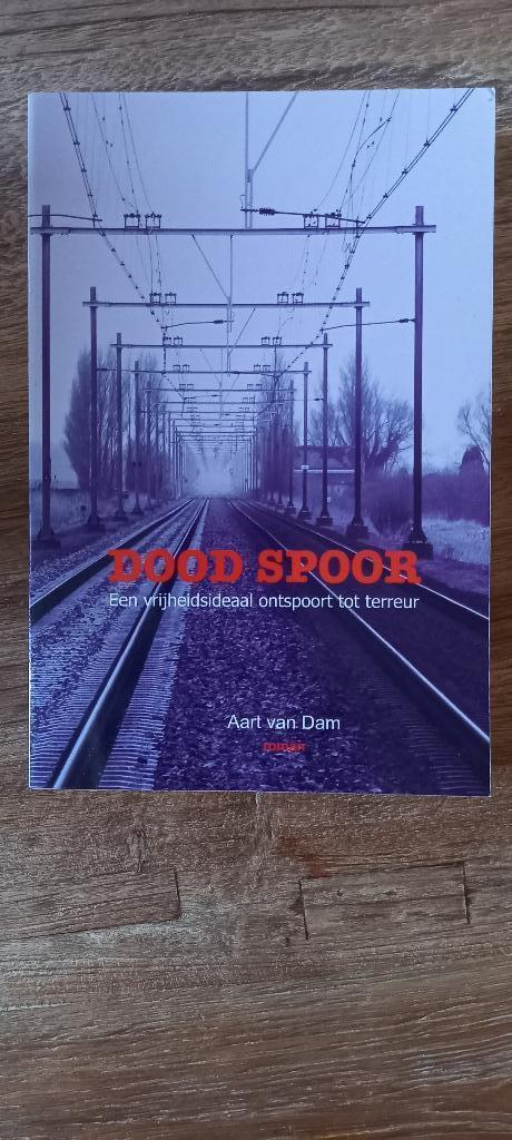 Dood spoor - Aart van Dam, Boeken, Historische romans, Zo goed als nieuw, Ophalen of Verzenden
