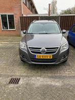 Volkswagen Tiguan 1.4 TSI 110KW 2011 Grijs, Origineel Nederlands, Te koop, Zilver of Grijs, 5 stoelen