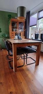 Eettafel teakhout, 4 industriele eetkamerstoelen, Ophalen, Gebruikt, 100 tot 150 cm, Industrieel, teakhout, metaal