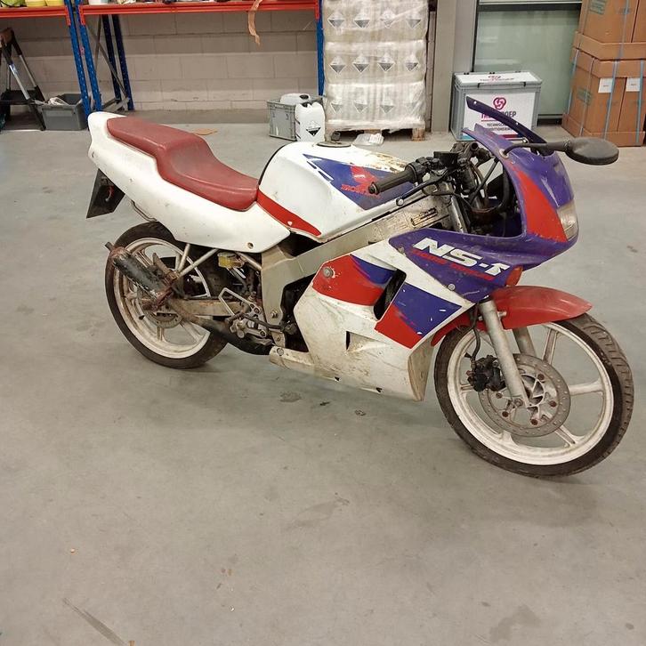 Honda ns1 nsr met duits papier en loopt goed, Fietsen en Brommers, Brommers | Overige merken, Gebruikt, Ophalen